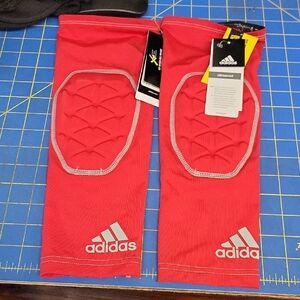 Adidas Power Red Elbow Pads Q Pair NWT MSRP $30